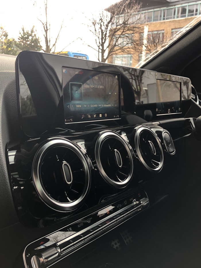 Mercedes Digital Display