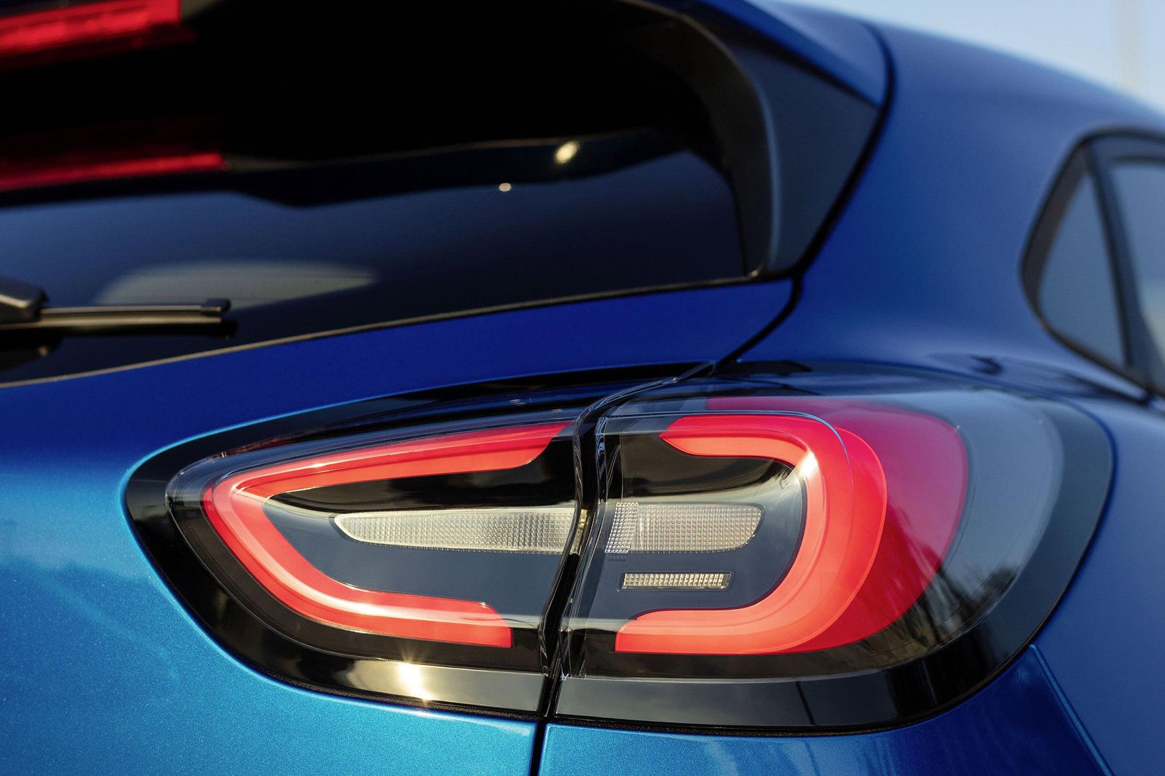 ford puma top of the range