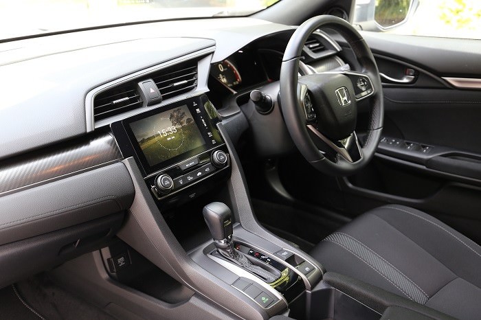 2017 Honda Civic interior