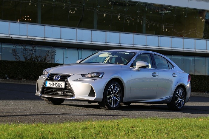 2018 Lexus IS 300h Review | Carzone