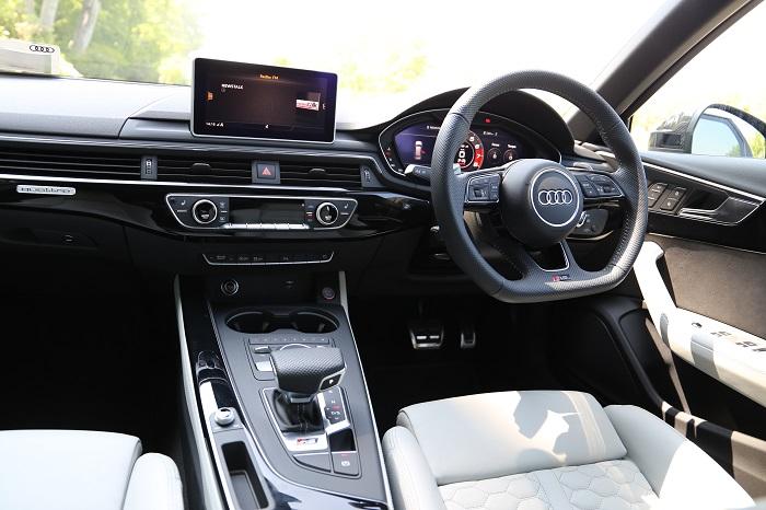 Audi RS4 Interior