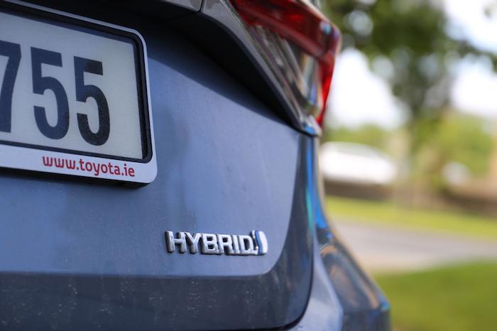 Hybrid Badge