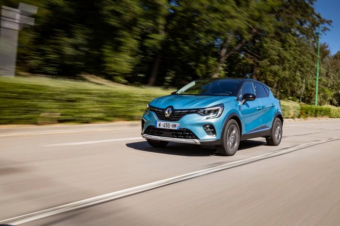 Renault Captur E-Tech Review