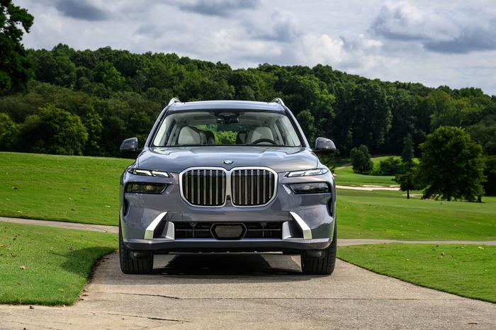 BMW X7 Review